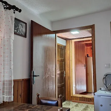 Uvac Smestaj Jovanovic * Sjenica